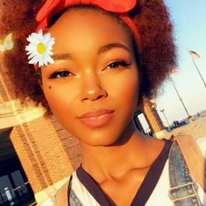 Meet your Posher, Kiera